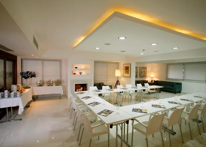 Anemi Hotel & Suites