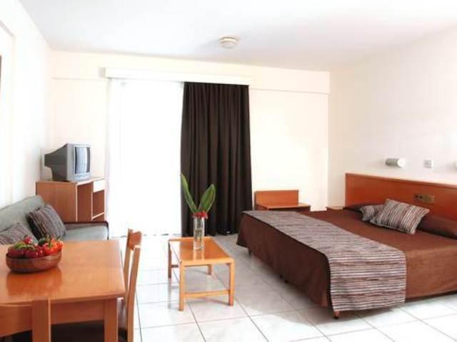 Anemi & Szálloda Paphos
